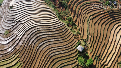 【写真】Y Tyで「天空の鏡」を観る