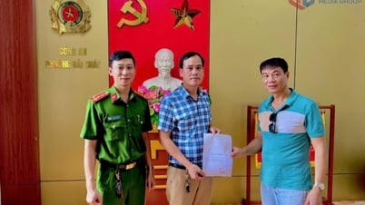 Công an phường Bãi Cháy giúp người dân nhận lại gần 500 triệu chuyển khoản nhầm