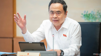 'Bí thư nhiệm kỳ này quy hoạch thế này, bí thư sau lên lại thay đổi'