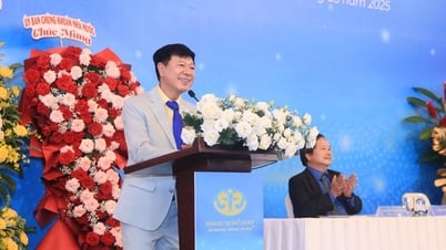 رئيس مجلس إدارة شركة هوانغ كوان العقارية: "أنا أحب المساهمين ولكنهم يحبونني أيضًا..."