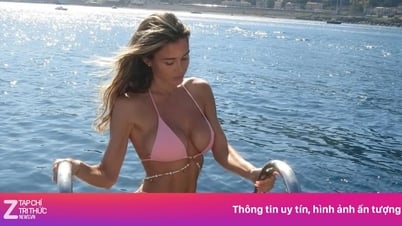 Vợ Karius lại khoe dáng nóng bỏng
