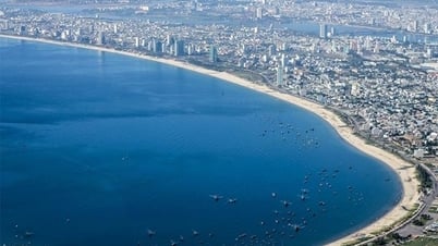Urgently develop a project to reclaim the sea and the urban railway line from Da Nang to Quang Nam
