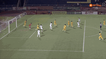 하이라이트 SLNA 2-1 하노이: 잔혹한 연장전으로 빈 경기장이 침묵에 잠겼다