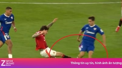 Pha bóng thô bạo của cầu thủ MU gây bức xúc