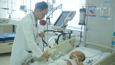 Xuyen A Tay Ninh 종합병원: 폐가 노출된 흉부 상처로 인해 기적적으로 생명을 구한 남성