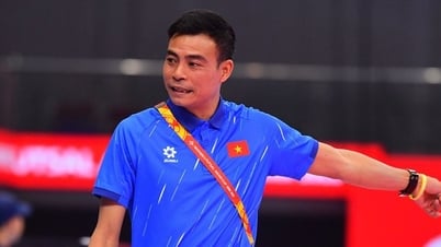 គ្រូ​បង្វឹក​ក្រុម​ហ្វូតសាល​វៀតណាម​និយាយ​អ្វី​ខ្លះ​ក្រោយ​ដណ្តើម​បាន​ចំណាត់​ថ្នាក់​កំពូល​ក្នុង​ការ​ប្រកួត​ប្រចាំ​ទ្វីប?