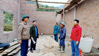 Unterkünfte für von Naturkatastrophen betroffene Menschen in Hoang Su Phi