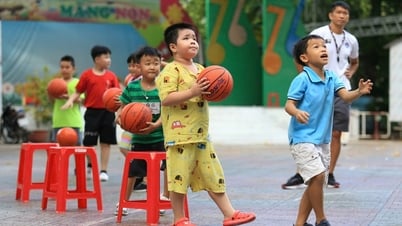 Thủ tướng khuyến khích nghệ sĩ, VĐV, chuyên gia tổ chức hoạt động hè cho học sinh