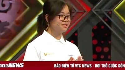 Cô bé hạt tiêu hạ gục 3 thí sinh nam, giành vòng nguyệt quế Olympia