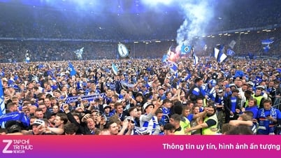Sea of ​​people អបអរការវិលត្រឡប់របស់ Hamburger ទៅកាន់ Bundesliga បន្ទាប់ពី 8 ឆ្នាំ។