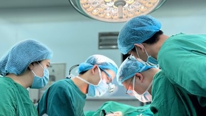 Microsurgery to Reattach Finger Joint for Man Who Had a Work Accident