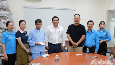 Tiền Giang: Thăm hỏi công nhân bị tai nạn lao động