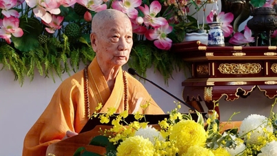 Đại lễ Phật đản: Đoàn kết, hòa ái, tích cực kiến tạo thế giới hòa bình