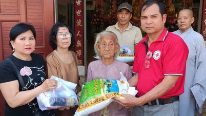 Người kết nối yêu thương