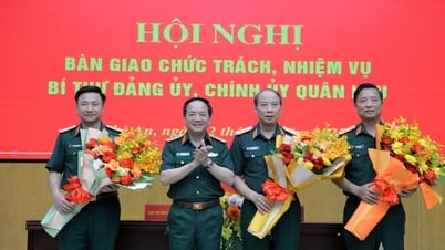 Oberleutnant General Trinh Van Quyet leitete die Konferenz zur Übergabe der Verantwortlichkeiten, …