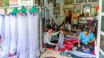 3 generation net making family