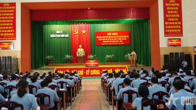 សាលានាយទាហានទ័ពអាកាសសង្ខេប ១០ ឆ្នាំនៃការលើកកម្ពស់ការសិក្សា និងធ្វើតាមមនោគមវិជ្ជា សីលធម៌ និងរចនាបថរបស់ហូជីមិញ