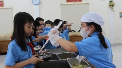 การยกเลิกการไล่ออก: จำเป็นต้องเสริมวินัยในตนเองให้กับนักเรียน