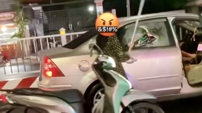 여성이 오토바이를 몰고 차에 돌진해 앞 유리창을 깨뜨린 이유