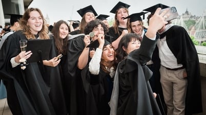 Großbritannien verkürzt Aufenthaltsdauer für internationale Studierende und verschärft Anforderungen für Schulen