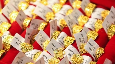 Gold price today May 13, 2025 broke the downward trend, SJC gold bars increased rapidly