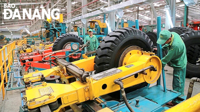 Doanh nghiệp nỗ lực tiết kiệm, người dân lo giá cả tăng theo