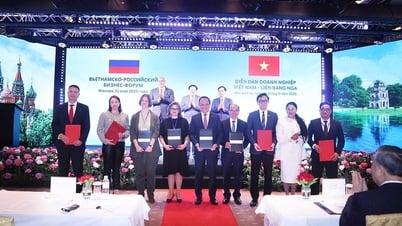 Saigontourist Group and Russian Federation partners signed a memorandum of understanding on cooperation and development.
