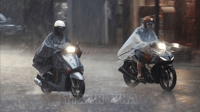 Cảnh báo mưa lớn cục bộ kèm lốc sét, mưa đá tại nhiều khu vực