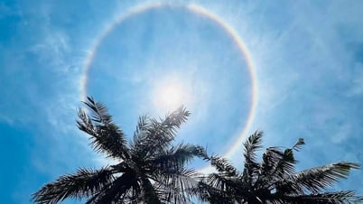 Halo លេចឡើងនៅជុំវិញព្រះអាទិត្យនៅ Quang Ngai
