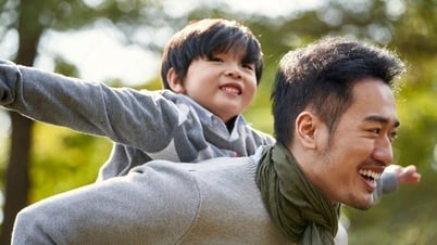 Explicando por qué "los hijos del mismo padre, si no tienen plumas, se parecerán a su padre"
