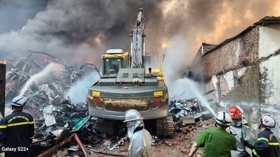 Contrôle rapide de l'incendie d'une usine dans le district de Nam Tu Liem, Hanoi - Lang Son Newspaper and Radio and Television Station