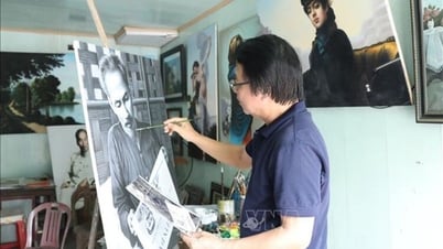 Artista católico pinta más de 1.000 cuadros del tío Ho