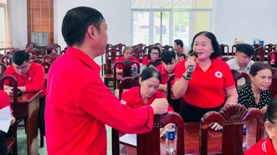 ស្រុក Phu Giao៖ វគ្គបណ្តុះបណ្តាលស្តីពីការបរិច្ចាគឈាមដោយស្ម័គ្រចិត្តដល់បុគ្គលិកកាកបាទក្រហម