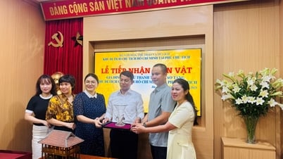ホーチミン主席の遺骨が大統領官邸に寄贈される