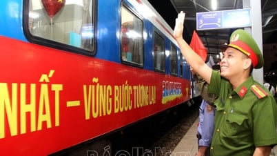 Предоставление летнего расписания движения поездов 2025 года в соответствии с планом движения поездов Вьетнамской железнодорожной корпорации.