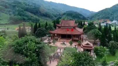 ថៃ ង្វៀន - ដំណើរទៅកាន់ប្រភព