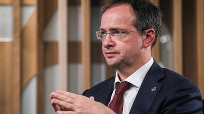 Viele neue Bücher über Präsident Ho Chi Minh