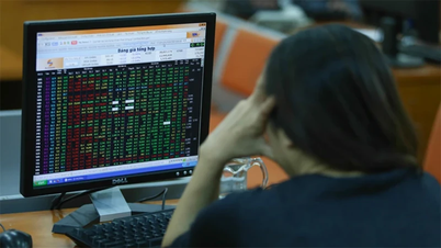 អចលនទ្រព្យដាក់សម្ពាធ VN-Index ងើបឡើងវិញដោយសារធនាគារ
