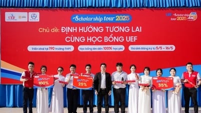 សិស្សថ្នាក់ទី 12 រាប់រយនាក់ត្រូវបាន 'គាំទ្រ' ដោយ UEF ជាមួយនឹងអាហារូបករណ៍ដំបូងៗជាច្រើន។