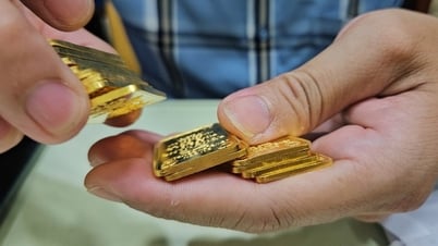 5月15日の夕方、金価格が再び急騰し、SJC金塊は再びトレンドに逆行しました。