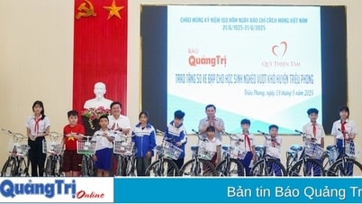 100 em học sinh nghèo vượt khó huyện Triệu Phong, Gio Linh được Báo Quảng Trị - Quỹ Thiện Tâm tặng xe đạp