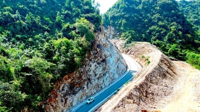 Thông tuyến đường xuyên núi đá giữa 2 huyện miền núi của Nghệ An