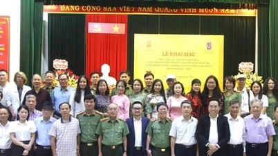 35 writers participate in writing camp on the topic "For national security and peaceful life"