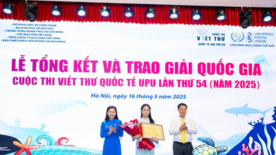 นักศึกษาสาวดานัง “แปลงร่าง” กลายเป็นมหาสมุทร คว้ารางวัลชนะเลิศจากการประกวดเขียนจดหมายของยูพียู