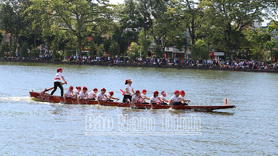 Giao Thuy ថែរក្សា និងអភិវឌ្ឍការចែវទូកប្រពៃណី