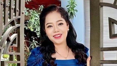 أصبحت فنانة الشعب من باك نينه جدة في سن 58 عامًا، وهي لا تزال شابة وجميلة