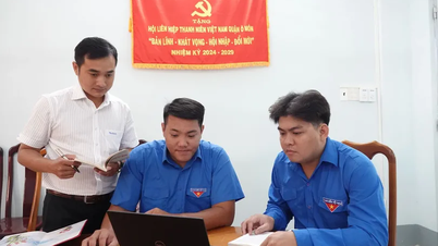 “Trồng hoa thơm” trên không gian mạng