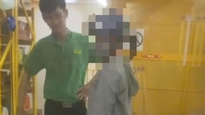 박호아산 여교장, 물건 훔쳐 해고