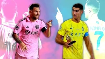 C.Ronaldo vô địch về kiếm tiền, cho Messi "hít khói"