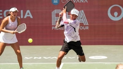 Breathtaking comeback, Quang Duong advances deep in pickleball tournament in the US